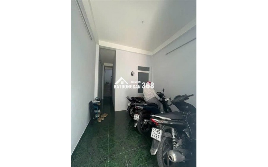 SIÊU HIẾM Q10 – Nhà 4T Ngô Gia Tự, 42m², 3PN – Cho Thuê 10Tr/Th – Sổ Vuông